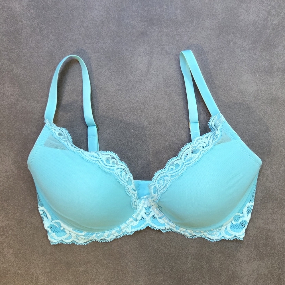 Natori Feathers Underwire Bra 32DD